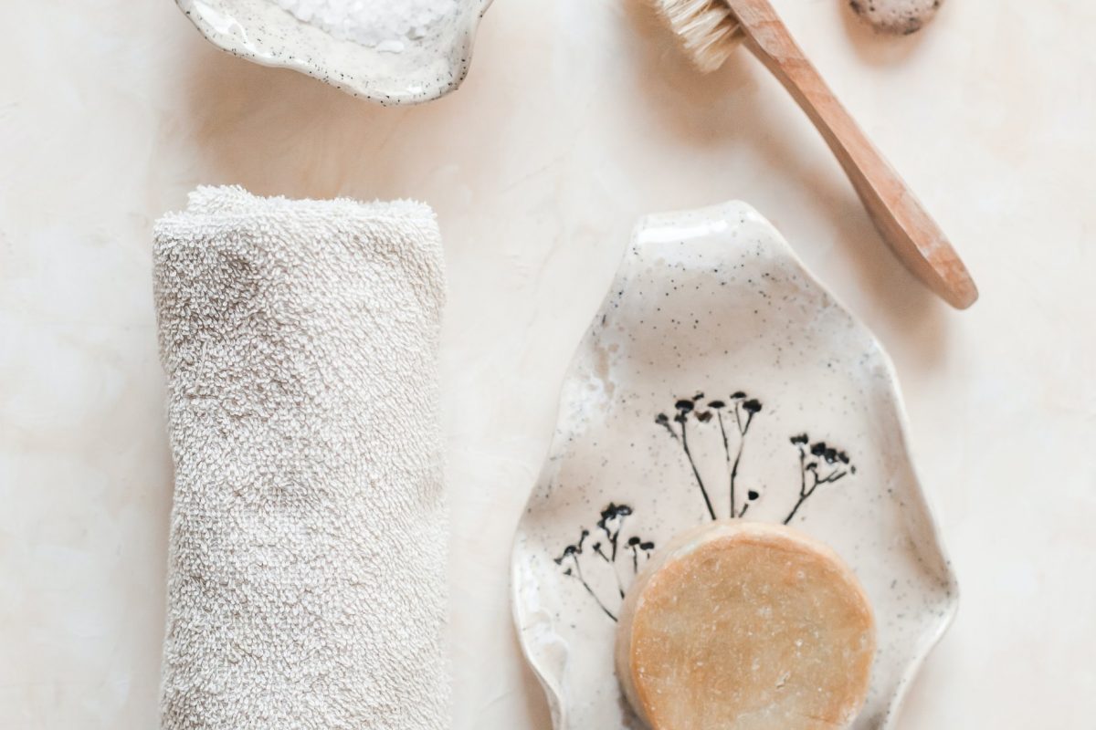 dry brushing for healthy glowing skin