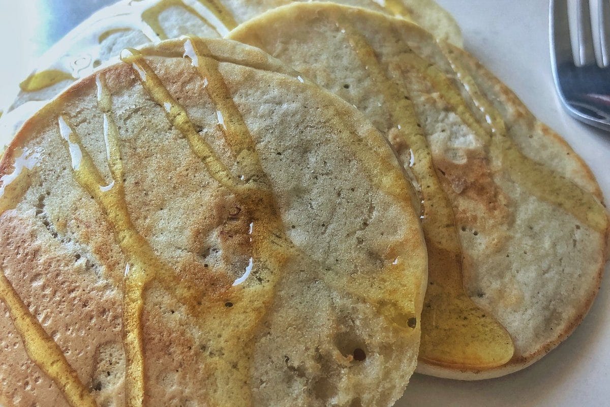 fluffy vegan banana pancake recipe five ingredients