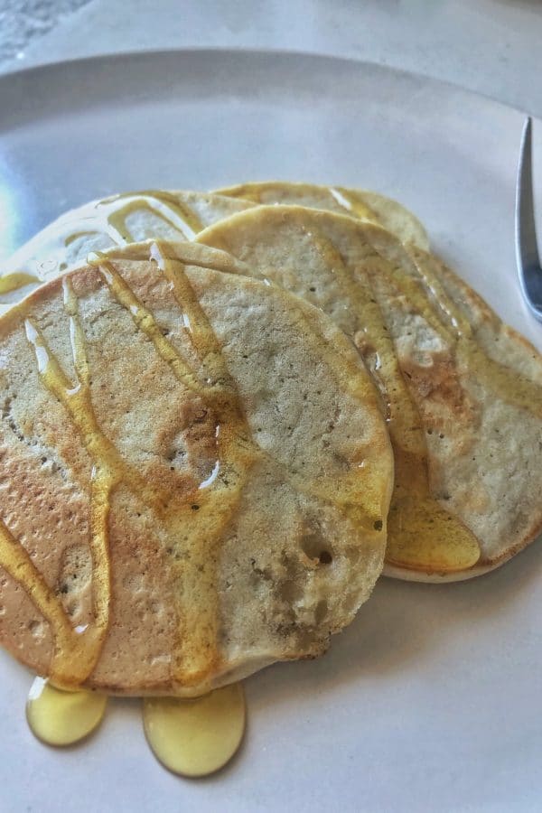 fluffy vegan banana pancake recipe five ingredients