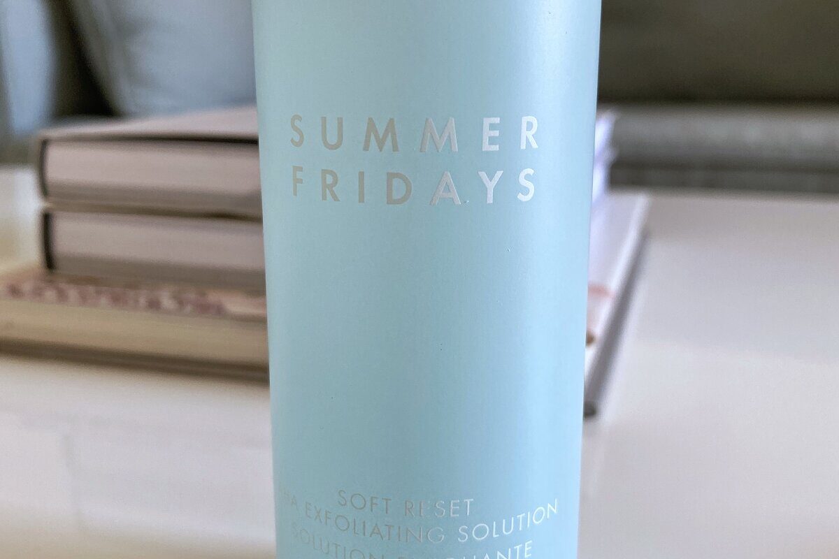 summer fridays soft reset review aha exfoliating solution