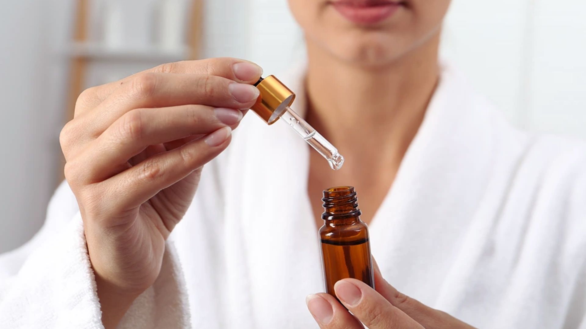 What Oil to Use for Dermaplaning at Home
