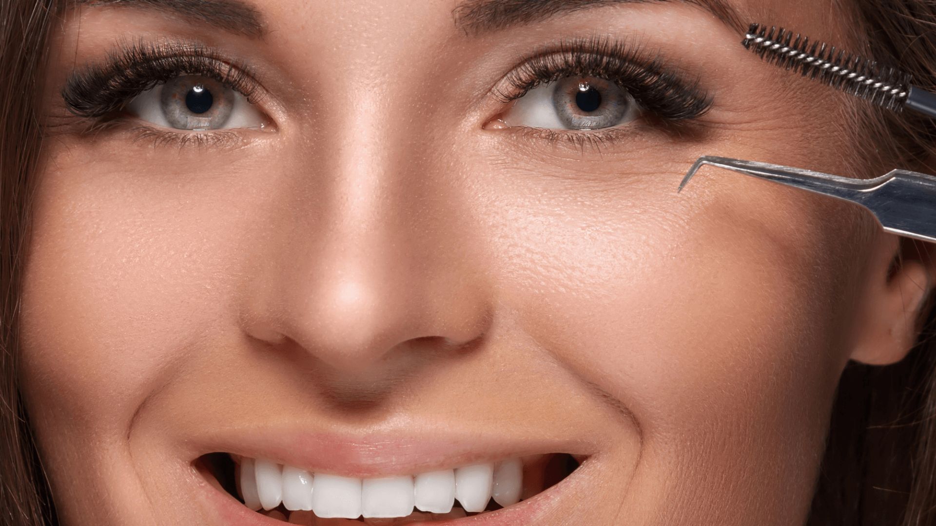 How to Shower Safely After a Lash Lift
