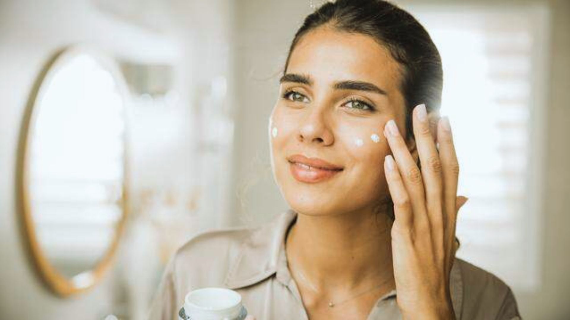 Retinol vs Prescription Retinoids